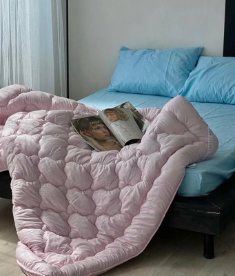 Теплое Одеяло зимнее полуторное 150х210 см. наполнитель антиаллергенный качественный шариковый холлофайбер DAMANI